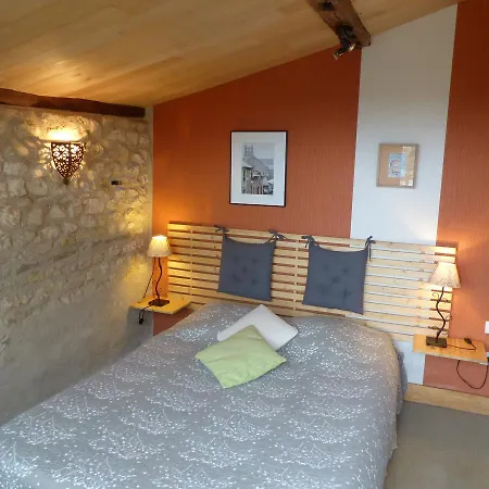 La Maison Rouge Bed and breakfast 3*